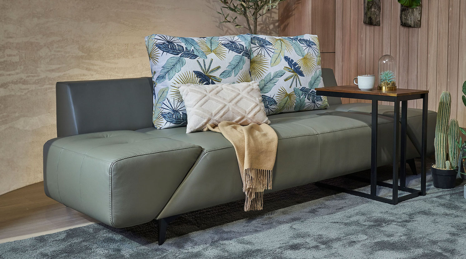 tourner-half-leather-daybed-cellini-singapore-1492x831